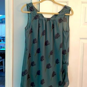 CABI polyester tie back tunic style top.